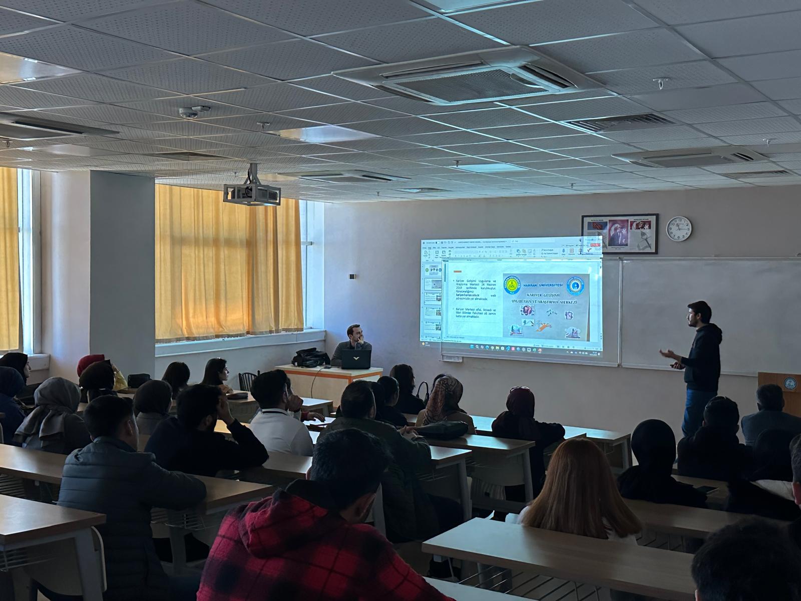 Bölümümüzde Kariyer ve Yetenek Yönetimi Semineri Düzenlendi...